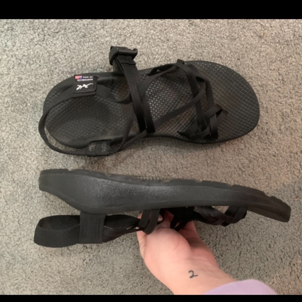 Black chacos